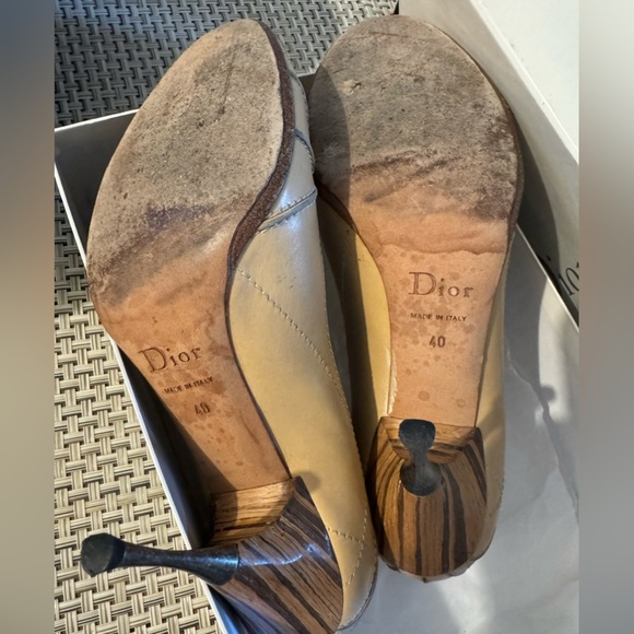 Dior Stitch Escarpin10
Beige Claire sz40 - Picture 5 of 12